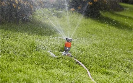 GARDENA 1949-20 Comfort-Kreisregner Vario m. Spike