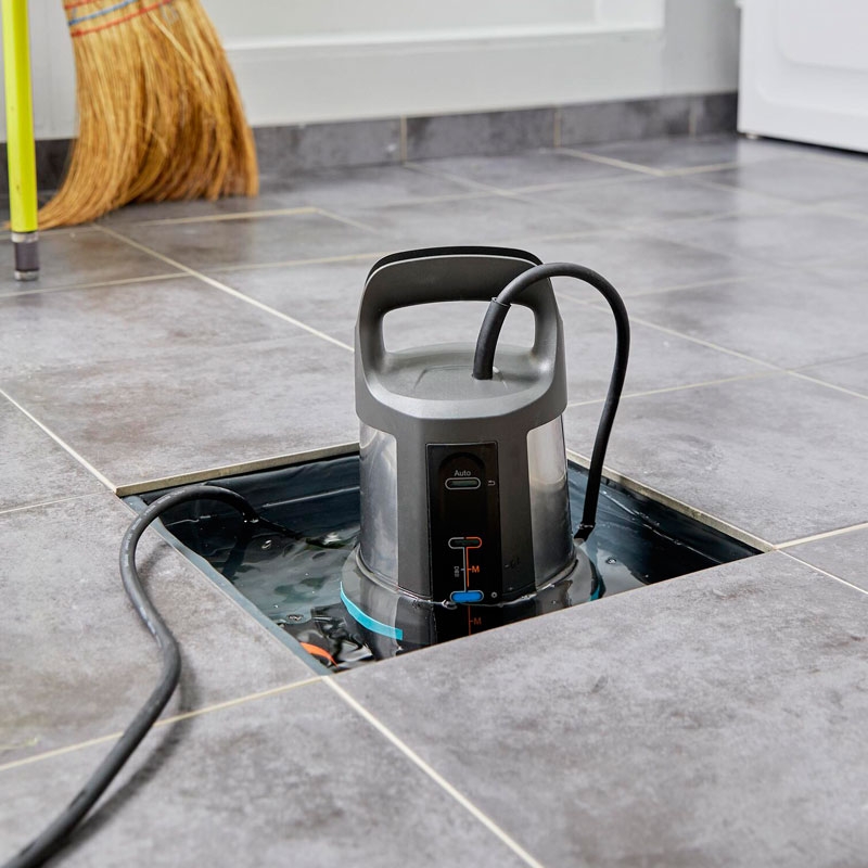 GARDENA 09034-20 Klarwasser-Tauchpumpe 11000 aquasensor