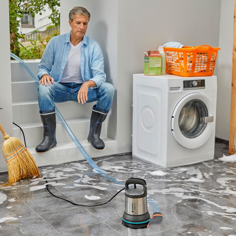 GARDENA 09036-20 Klarwasser-Tauchpumpe 17000 aquasensor (2.Wahl)