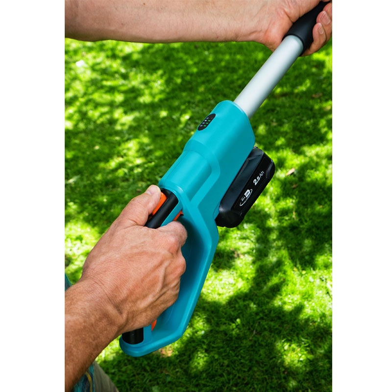 GARDENA 14770-55 Akku-Teleskop-Hochentaster TCS 20/18V P4A solo