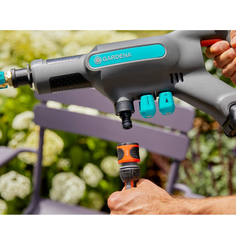 GARDENA 14800-20 Akku-Mitteldruckreiniger AquaClean 24/18V P4A Ready-To-Use Set