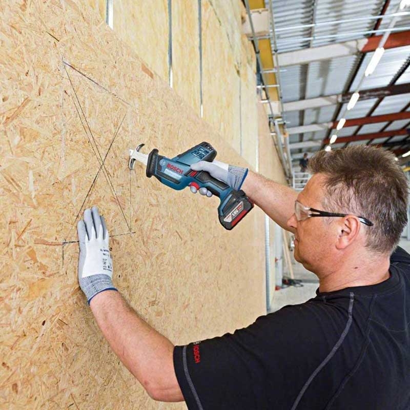 Bosch GSA 18V-LI Akku-Säbelsäge