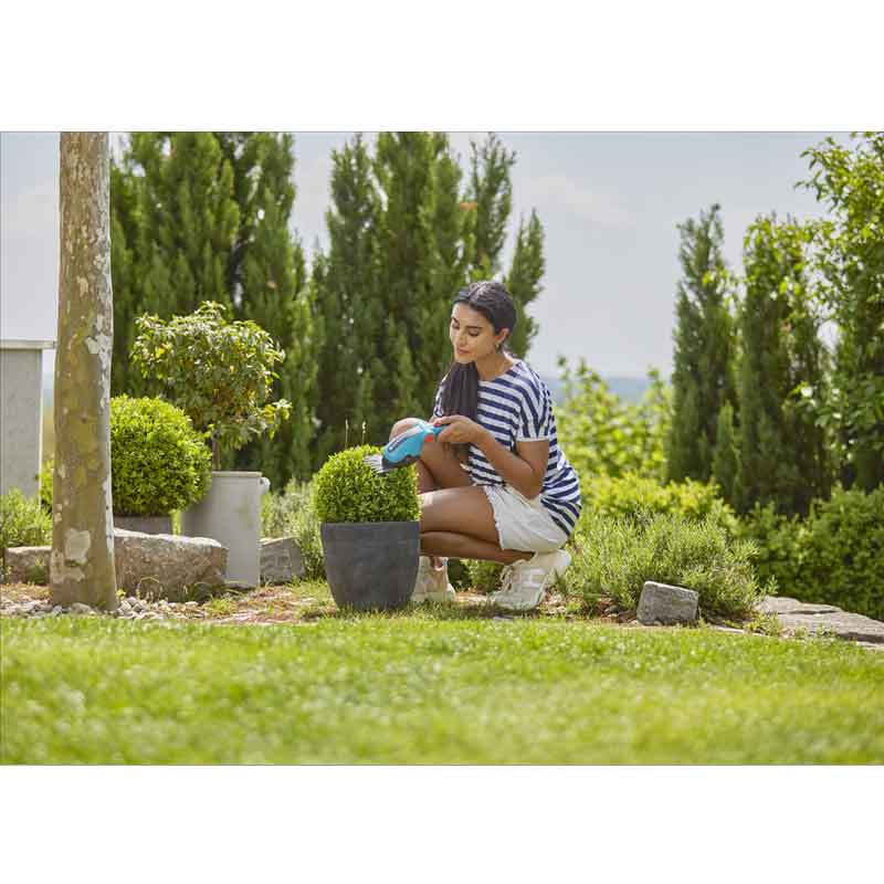 GARDENA 09889-20 Set Akku-Grasschere ComfortCut Li