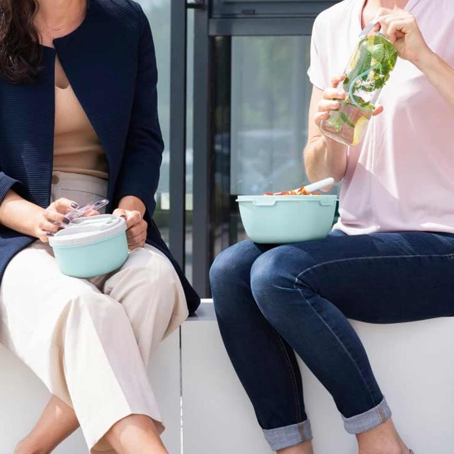 Xavax Lunchbox für Mikrowelle mit Besteck, 1100 ml pastellblau