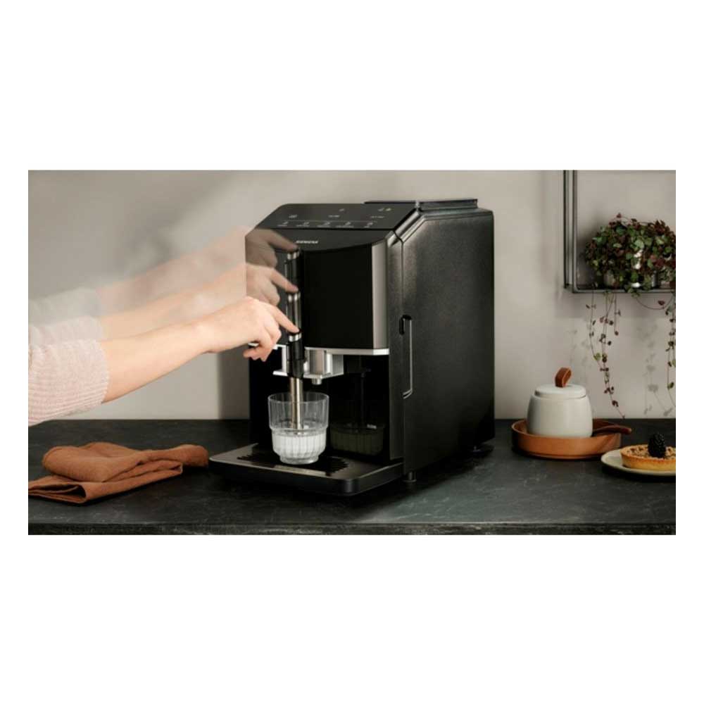 Siemens TF301E19 EQ300 Kaffeevollautomat piano black