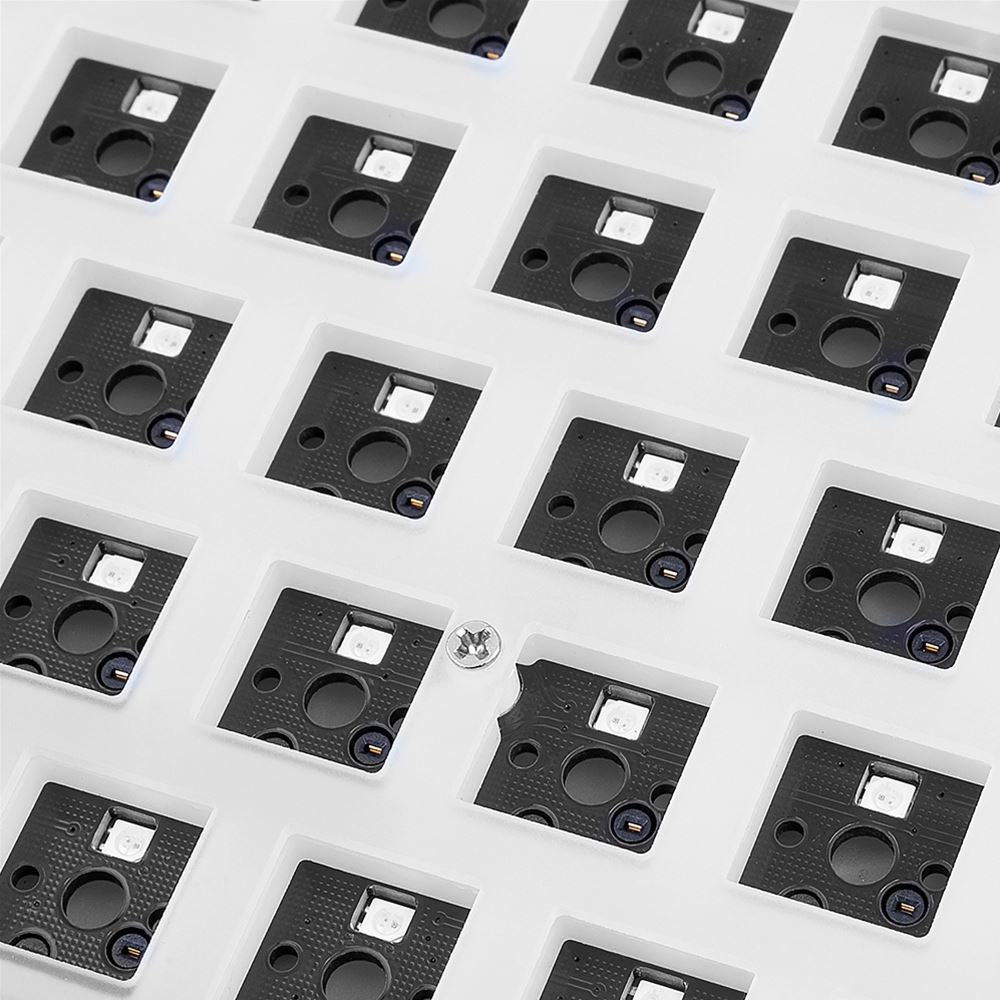 Sharkoon Skiller SGK50 S3 PBT Gaming-Tastatur weiß