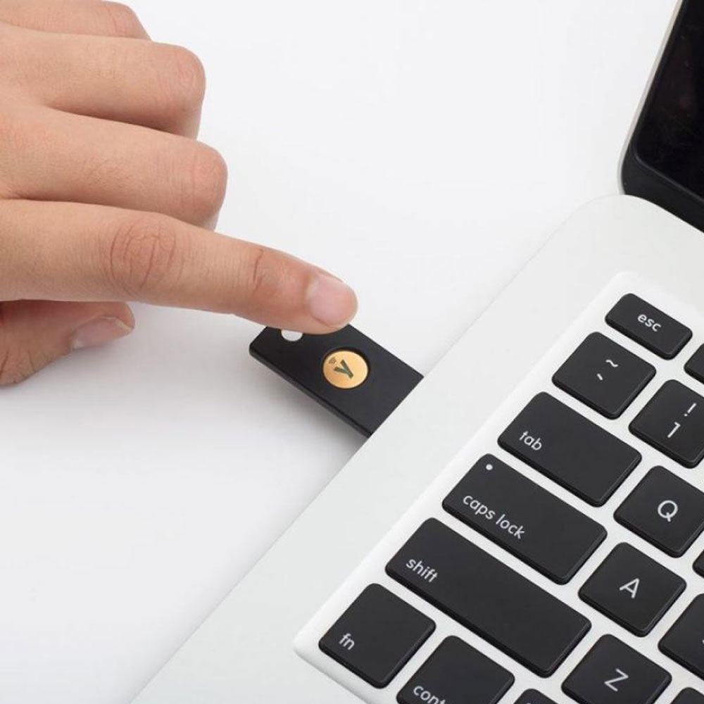 Yubico YubiKey 5 NFC Sicherheitsschlüssel