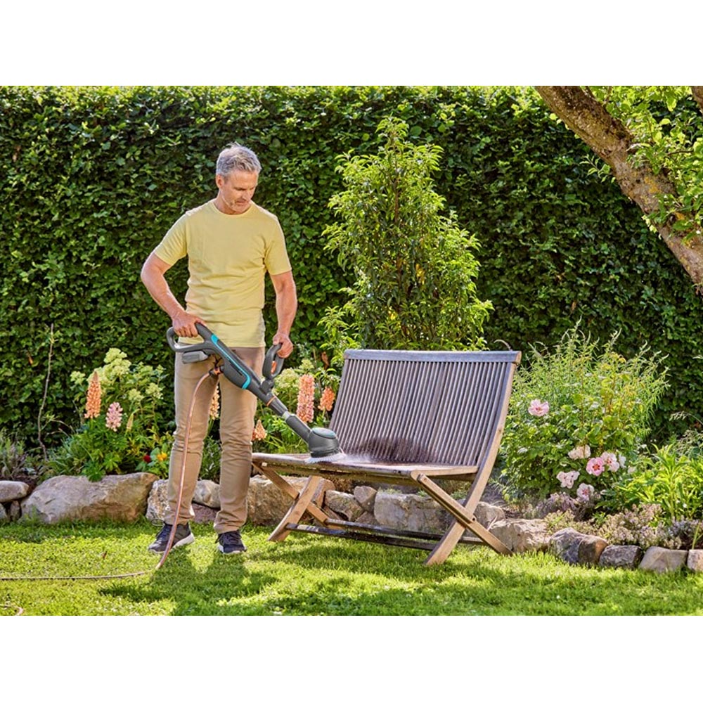 GARDENA 14840-55 Akku-Multi-Reiniger AquaBrush Compact 02/18V P4A solo