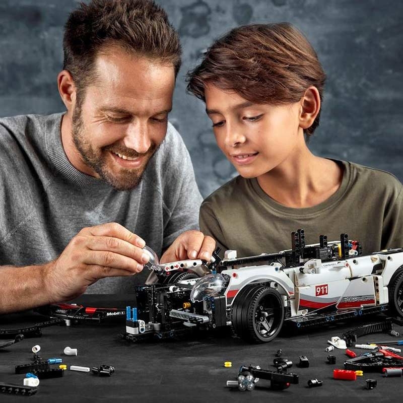 LEGO Technic 42096 Porsche 911 RSR bunt